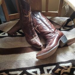 Women's Boots  8 1/2 