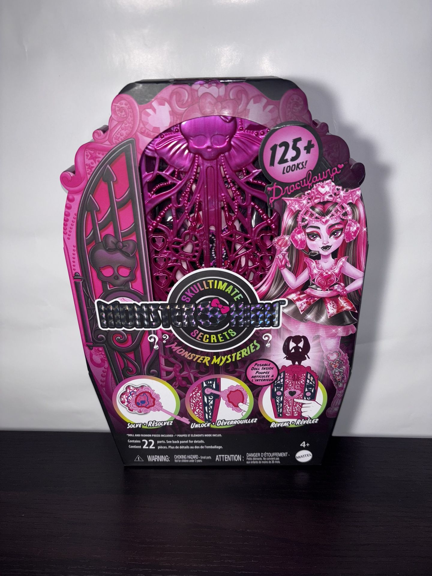Monster High Skulltimate Secrets Doll & Accessories Set Draculaura