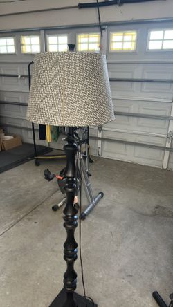 Floor lamp