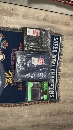 2 movers blankets and 1 grill cover