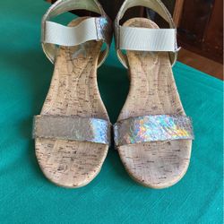 Anne  Klein sport ladies pair of shoes size 8