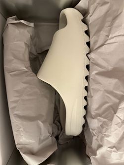 YZY YS-01 Cream Size 14