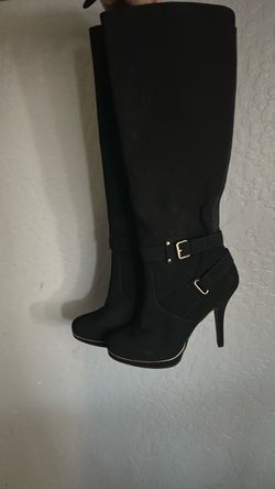 Black felt boots