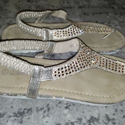 Woman's Sandals Size 11 * Great Shape! 