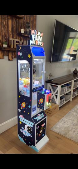 Claw machine