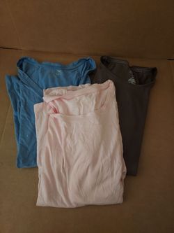 Three size 2xl t-shirts