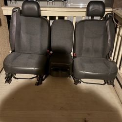 2006 Silverado seats