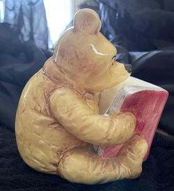 Disney Winnie the Pooh Reading Piggy Bank – Ceramic Coin Bank with Book