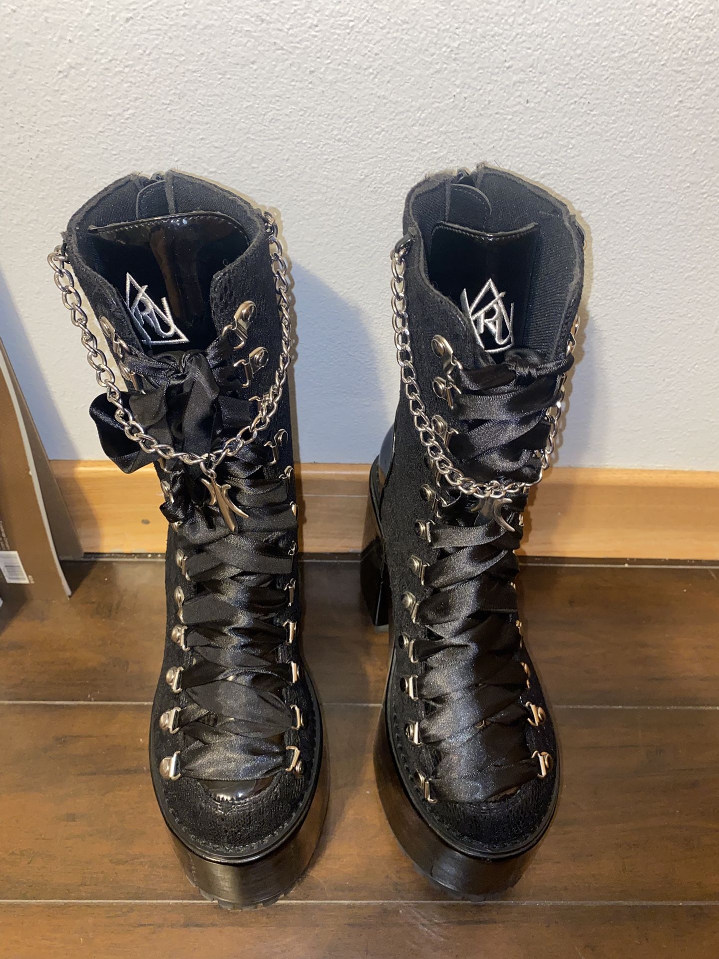 YRU -Amane Misa -Death Note - Boots - Size 7