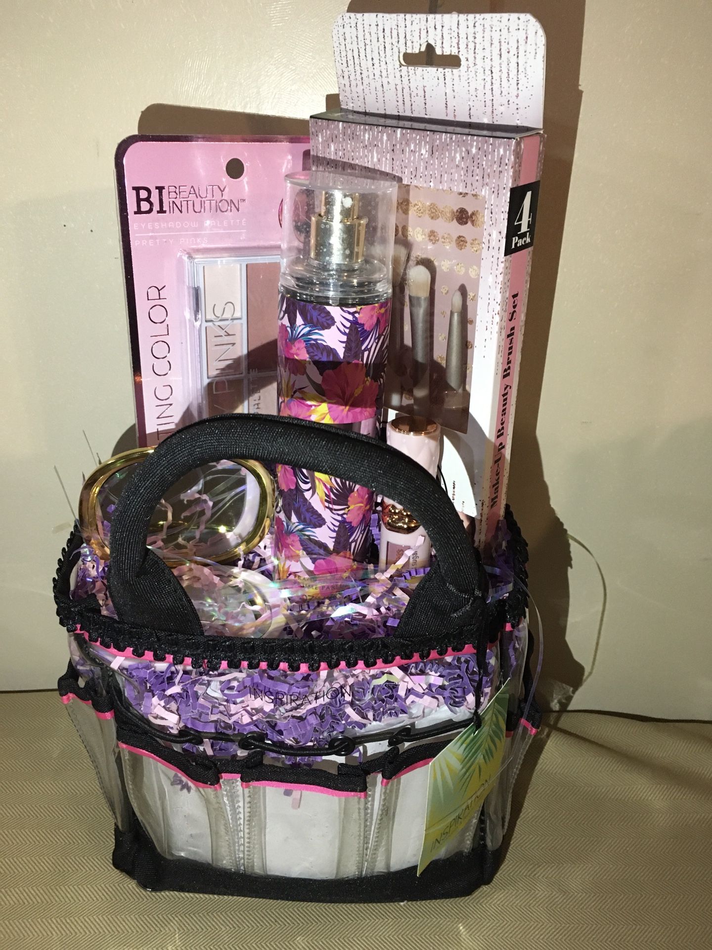 Mothers Day Makeup Bag Basket