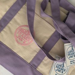 💜 Trader Joe’s Large Purple Totes.