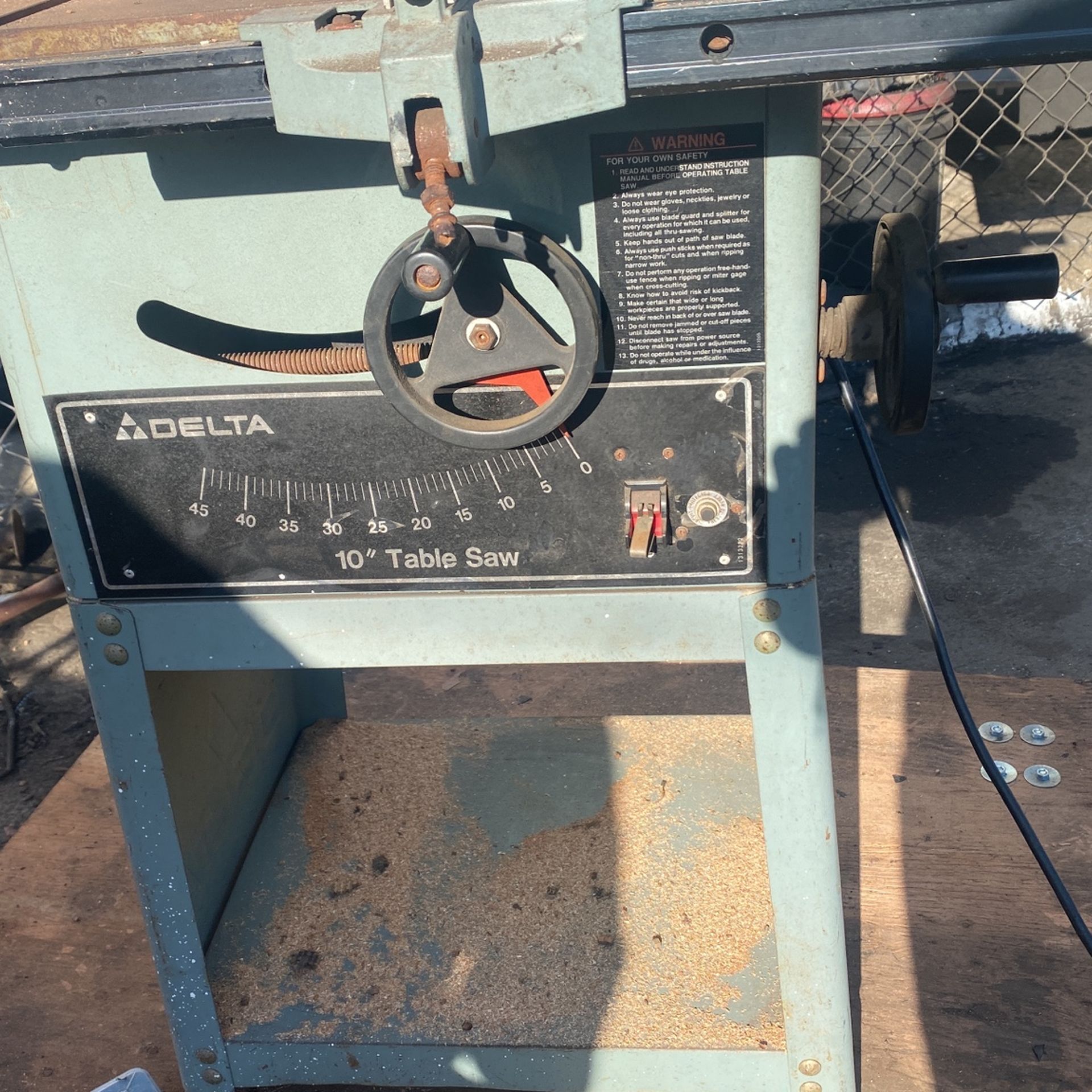 Delta Table Saw