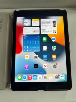 Apple iPad 5th Gen A1822 Tablet 9.7” iOS 15.7 with Case for Sale