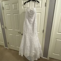 White, Size 14, Allure Romance Bridal