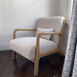 Accent chair