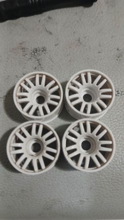 Kyosho Mini Z RWD rims 0 offset. X4