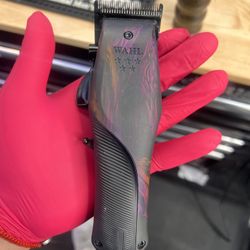 Wahl vapor Clipper ! ( Like New)