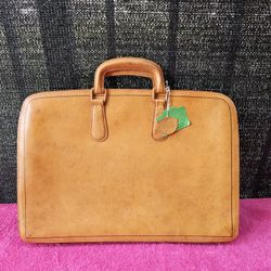 Golden Leaf Genuine Leather Briefcase 17" Color Tan -Model A4225PZ04 Vintage 60s