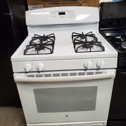 Gas Stove GE Width 30 Inches 