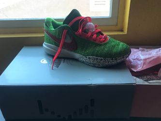 Lebron shoes green apples