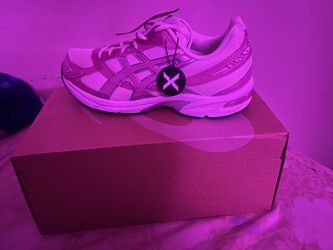 CREAM/PINK CLOUD ASICS
