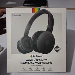 Polaroid Bluetooth High-Fidelity Wireless Headphones Built in Microphone