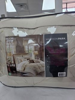 Madison Park Essentials 24-Piece Bedding Set