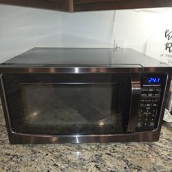 $25 Hamilton Beach Microwave like new