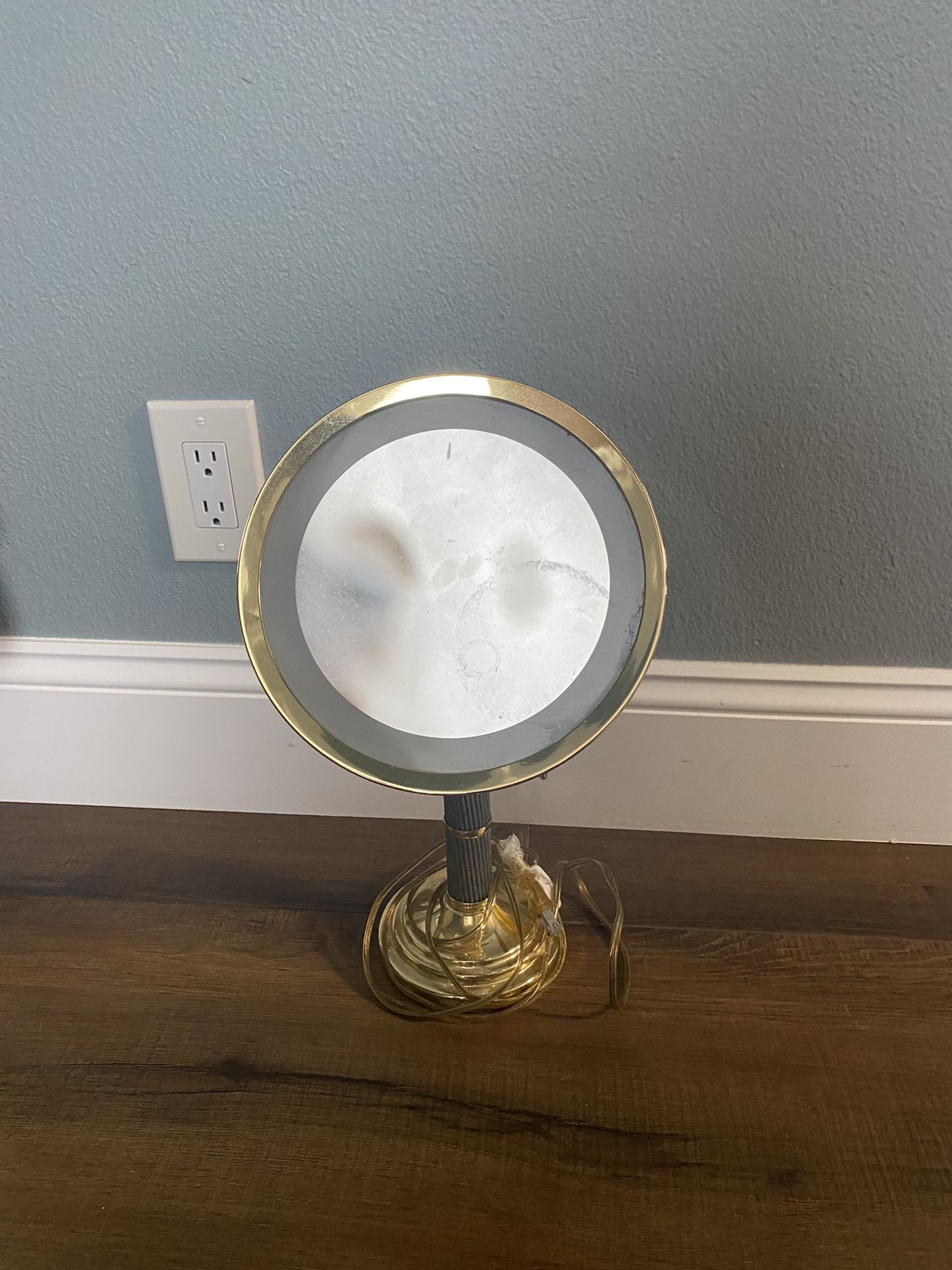 Vanity Light and Mirror
