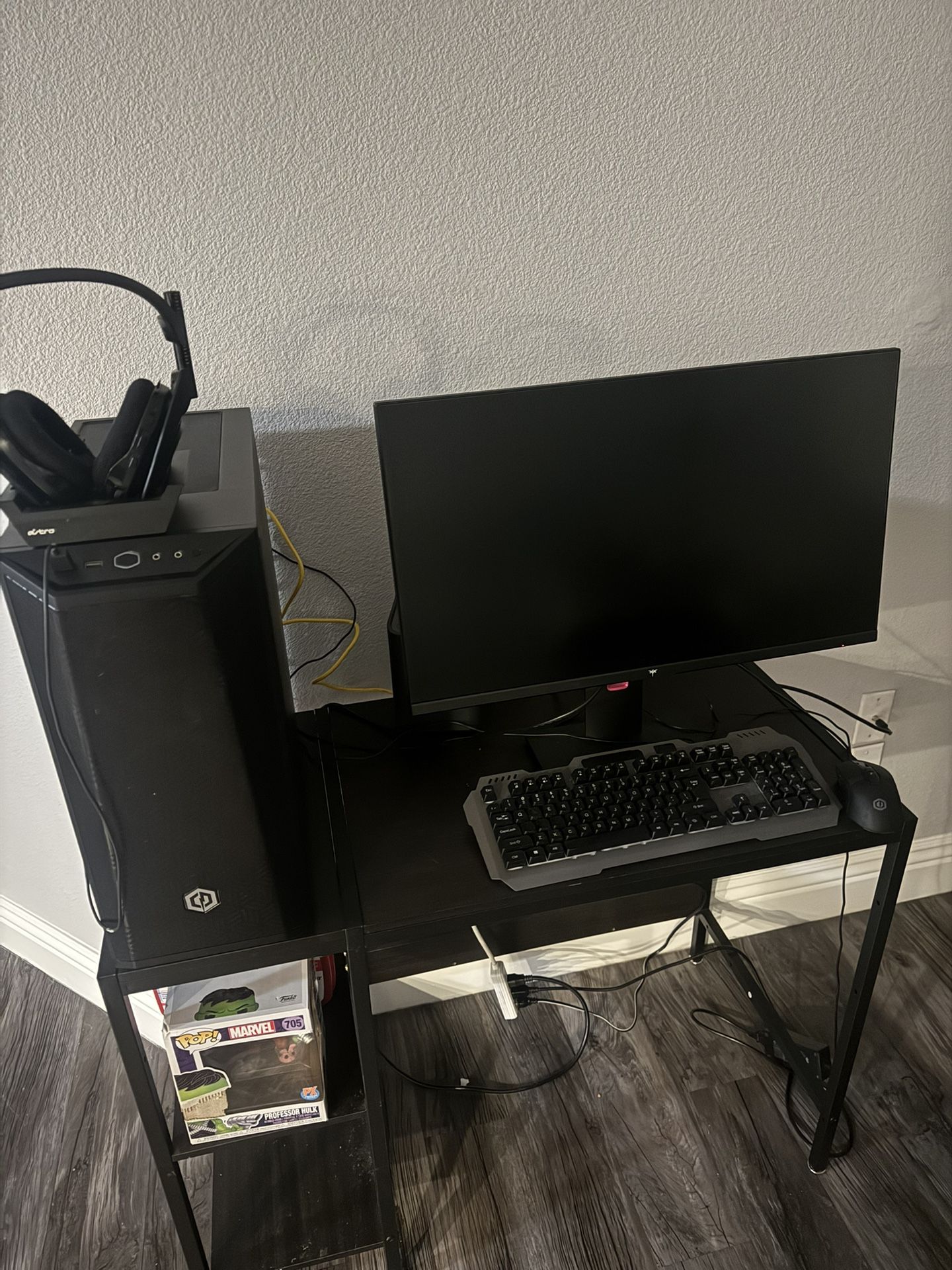 Whole Pc Set Up for Sale in Henderson, NV - OfferUp