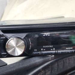 JVC CD PLAYER MODEL KD-R540