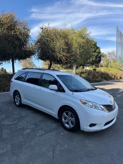 2011 Toyota Sienna