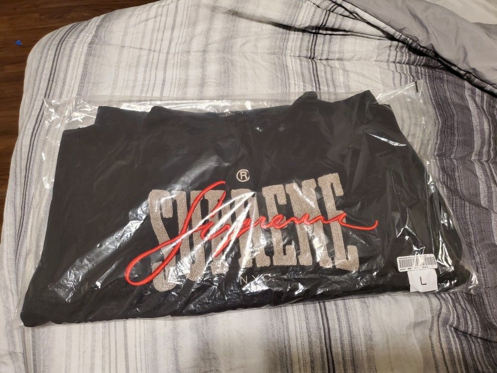 Supreme Embroidered Chenille Hooded Sweatshirt Black Size L