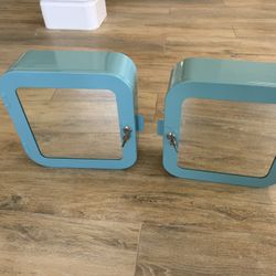 2 Metal Medicine Cabinets Lockable