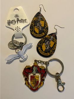 Harry Potter Bundle - Gryffindor Hufflepuff Halloween Collectibles