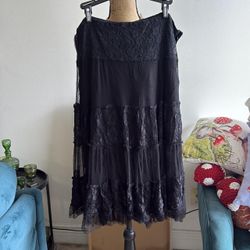 Black Tulle/Lace Maxi L