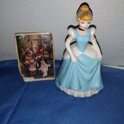 Disney Vintage RARE 1968 Cinderella Ceramic Figure Walt Disney Figurine
