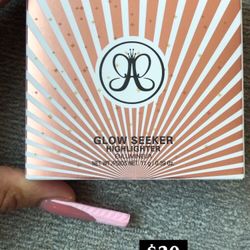 Anastasia GlowSeeker Highlighter