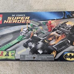 SEALED DC Super Heroes Lego Set