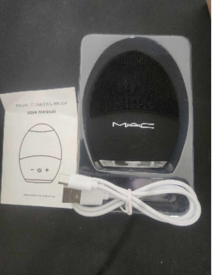 Mac Vibrating Cleansing Brush Brand New