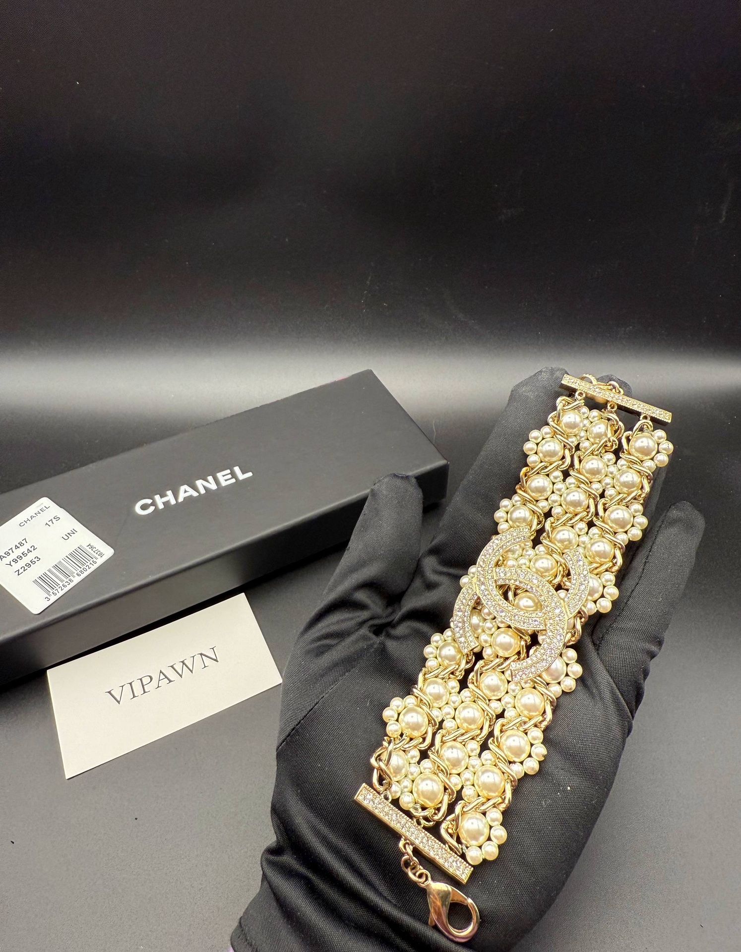 Authentic Chanel Large Golden Pearl & Strass Bracelet box & tag