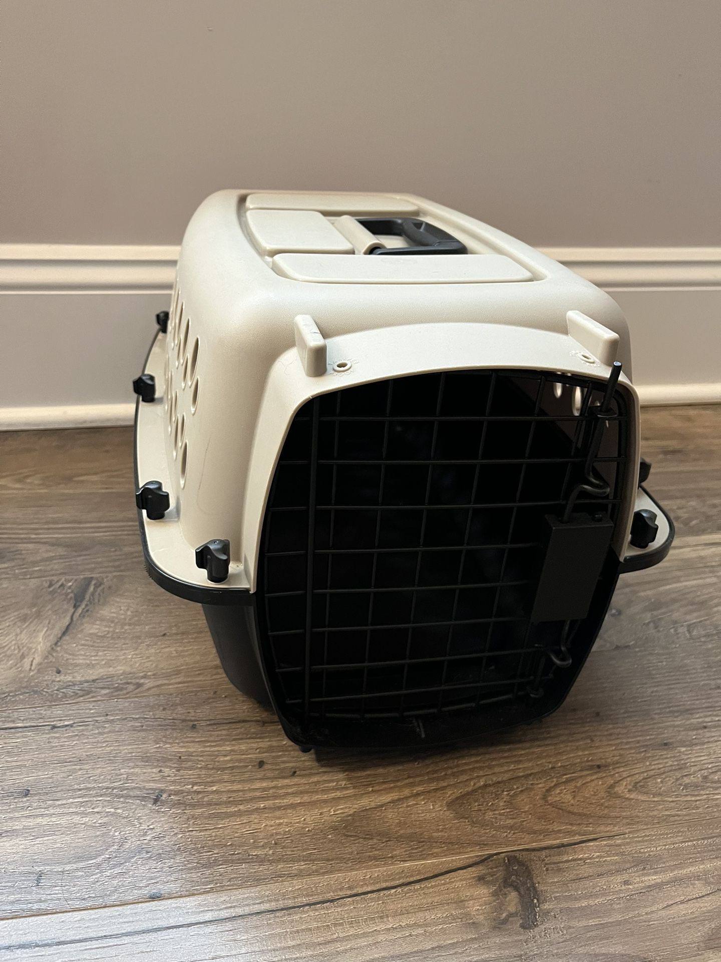 Pet Crate/taxi for Sale in Clayton, NC OfferUp