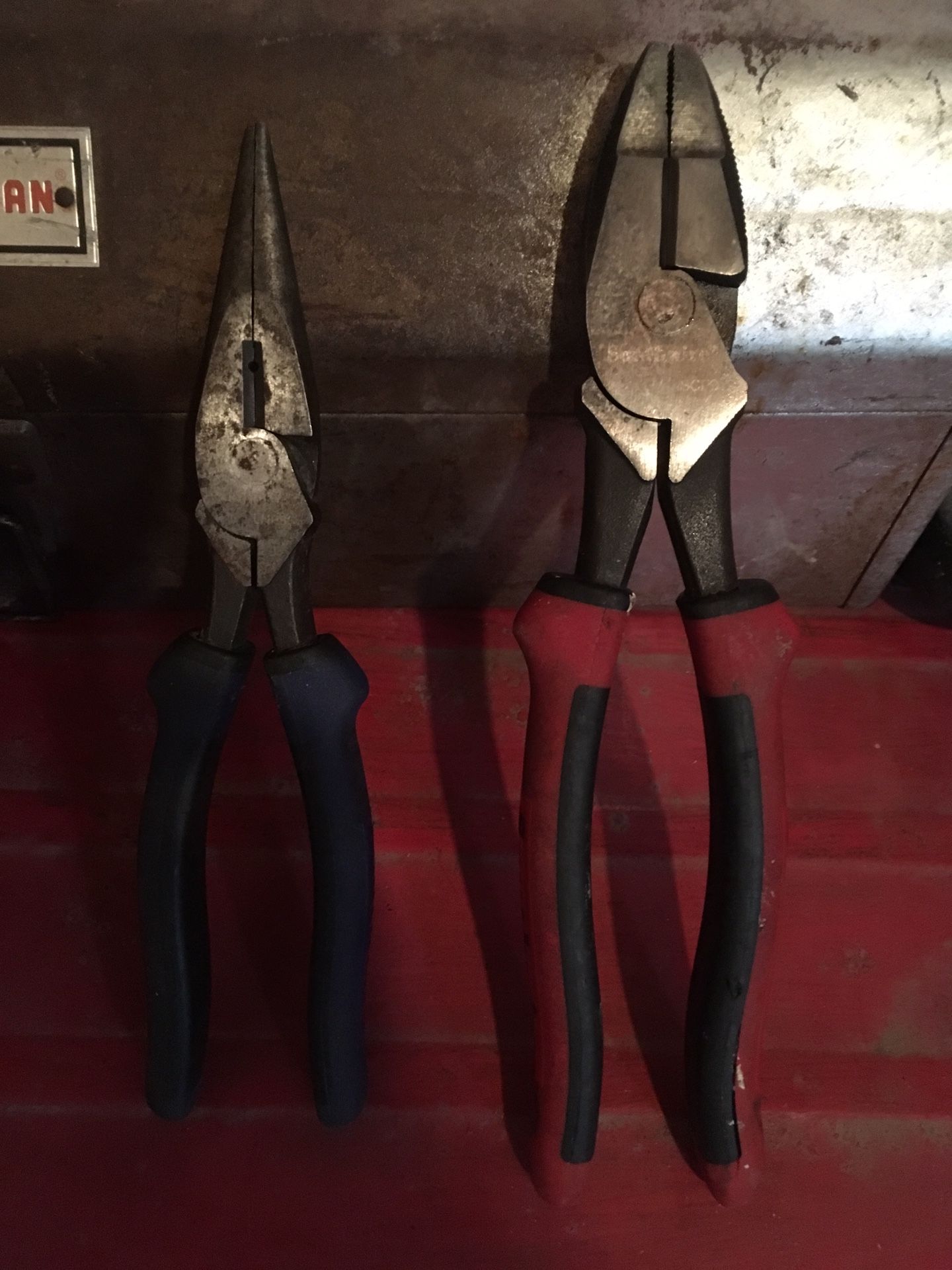 Electrical pliers