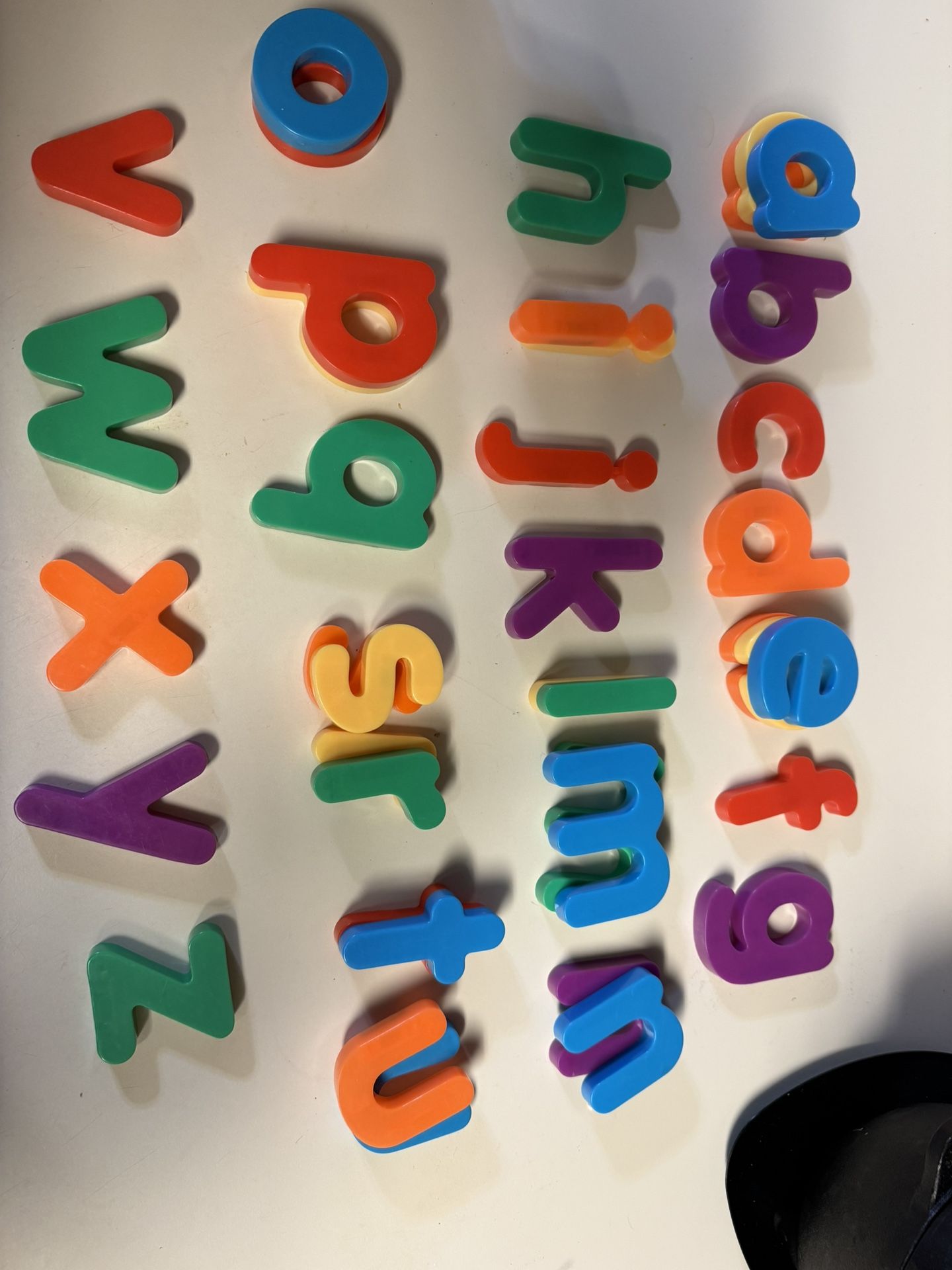 Plastic Magnetic Letters