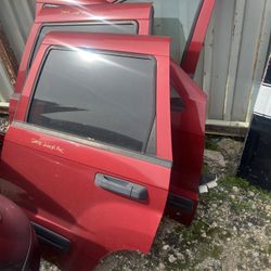 2005 jeep grand cherokee doors(PARTS)