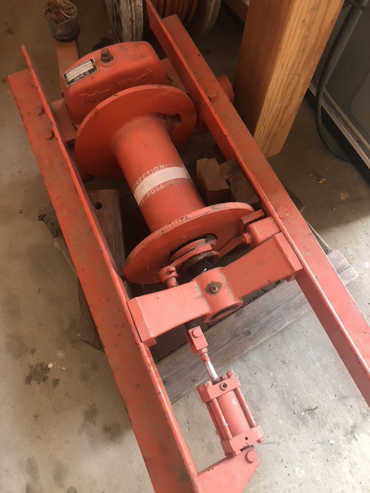 Tulsa Hydraulic Winch