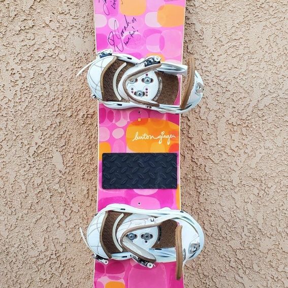 burton ginger snowboard Women's Talent Scout 2025 Powerful and Precise Our Camber Bend encourages powerful turns and poppy precision Burton Ginger Woman's Board 134cm