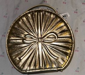 Make up bag.