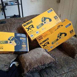 Brand New DeWalt Xr 8" 20 V Xr Brushless Cm Pruning Chainsaw 