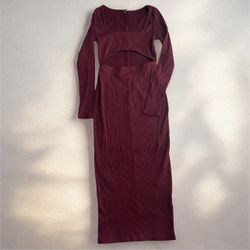 Gorgeous maxi dress size L most commonly used for pregnancy photoshoots “New”